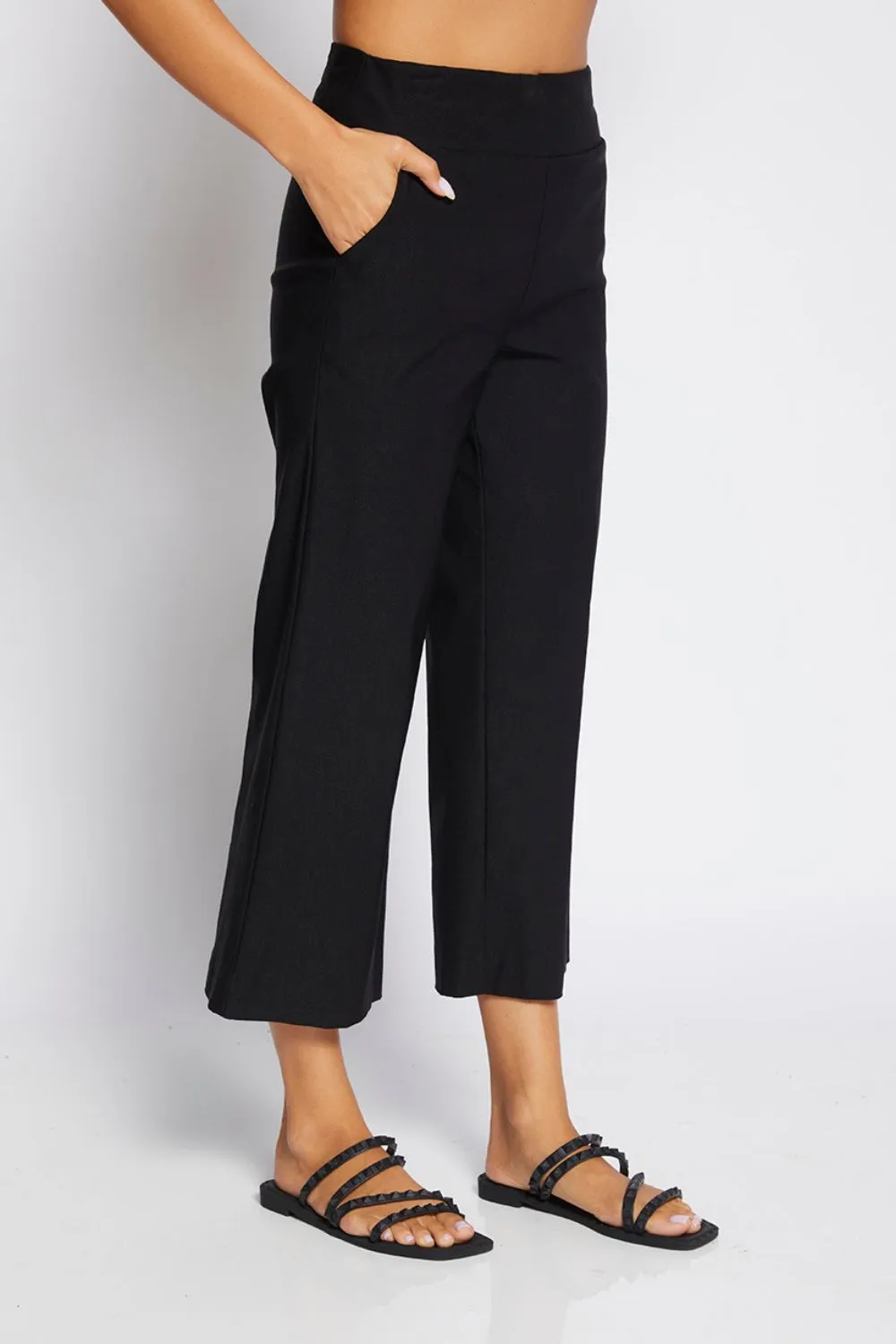Concert Plain Pocket 7/8 Pant | Black