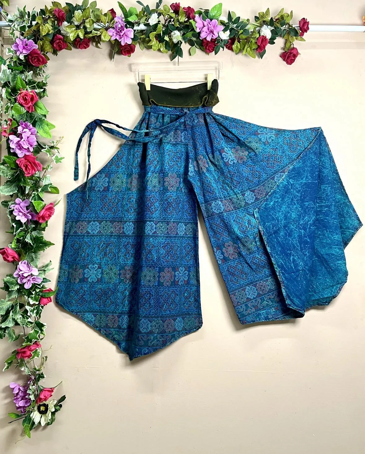 My Thai Wide-Legged Fold-Over Pants