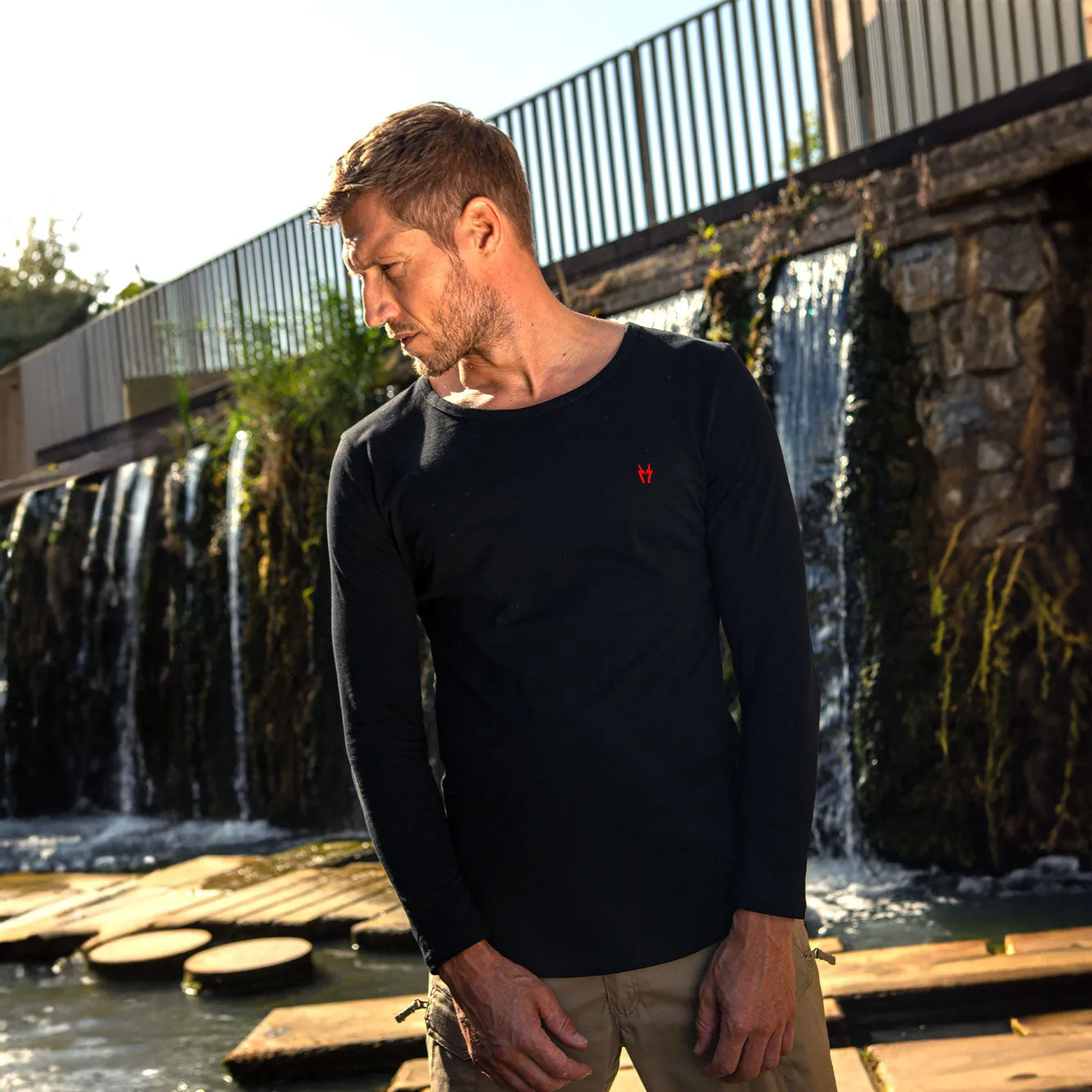 Sweatshirt Classic with boat neckline